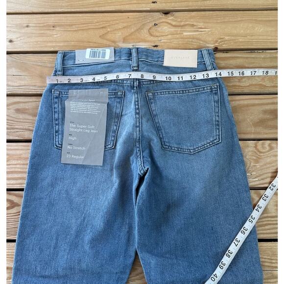 NWT Everlane Relaxed Straight Leg Jeans Size 23 Women’s Blue Super Soft - Picture 9 of 10